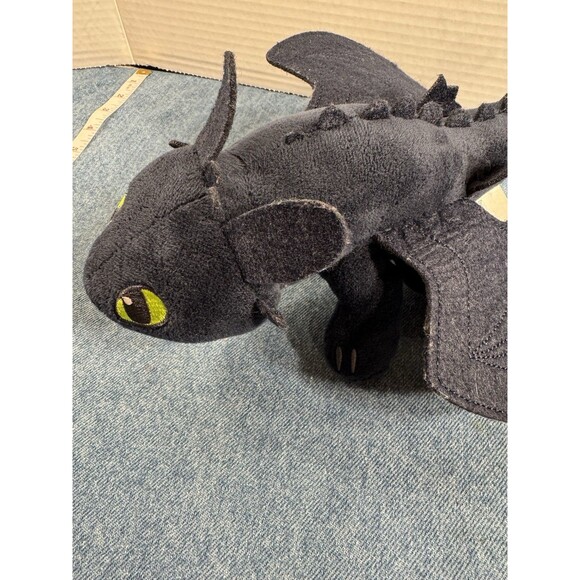 How To Train Your Dragon Toothless Night Fury Plush - Picture 4 of 15